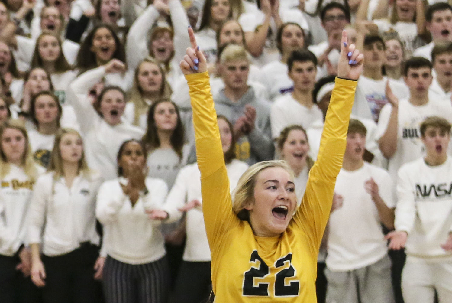110419-qct-spt-bett-pv-vball-12.jpg